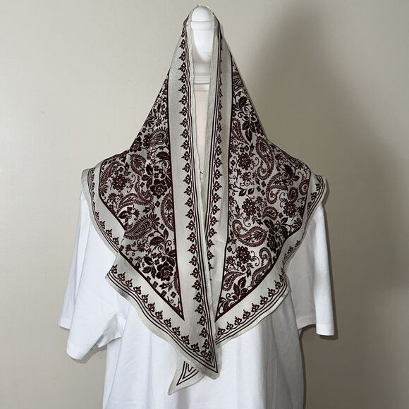 free people OS Ivory Burgundy SO PAISLEY Floral Triangle Bandana Scarf - Picture 3 of 9